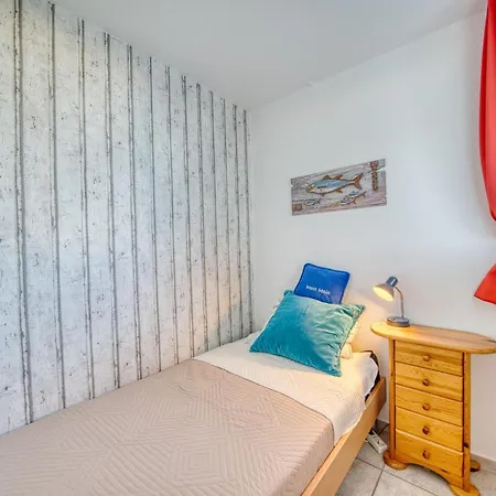 - Haus B, App 0b0306